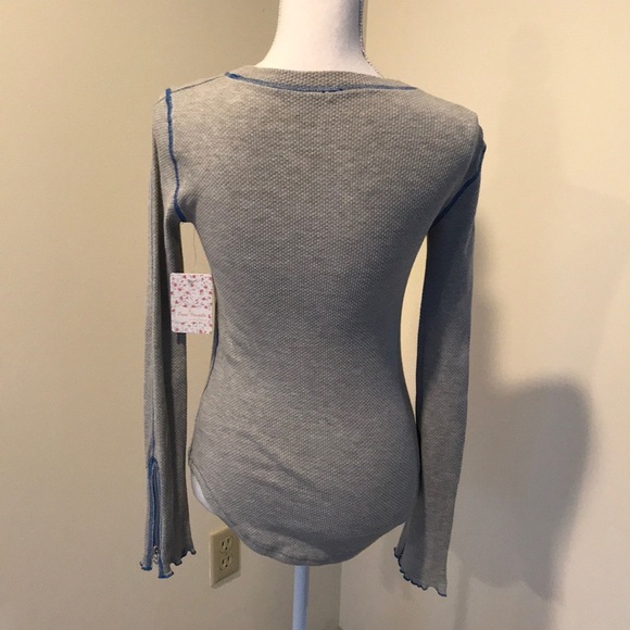 NWT! FREE PEOPLE Size S Grey Henley long sleeve top - Picture 4 of 8